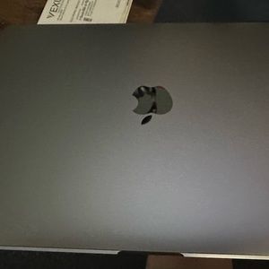 Apple MacBook 13 Pro